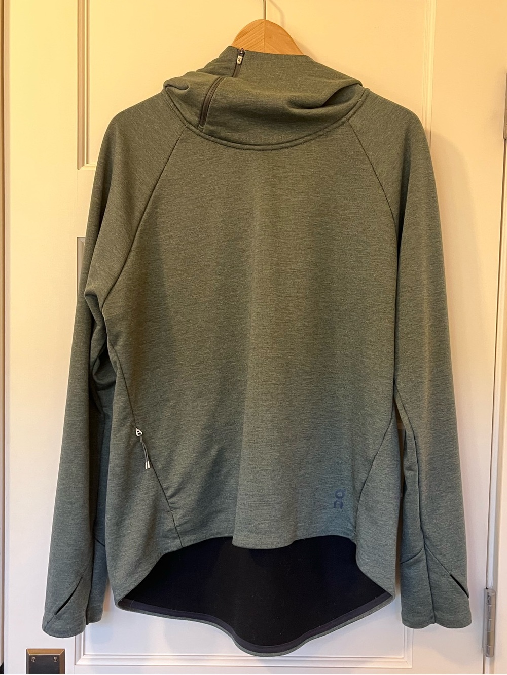 On Running • Performance Funnel Neck Hoodie Pullover • Athleisure • Size L